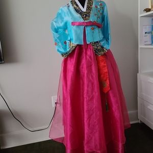 Hanbok korean traditional outfit